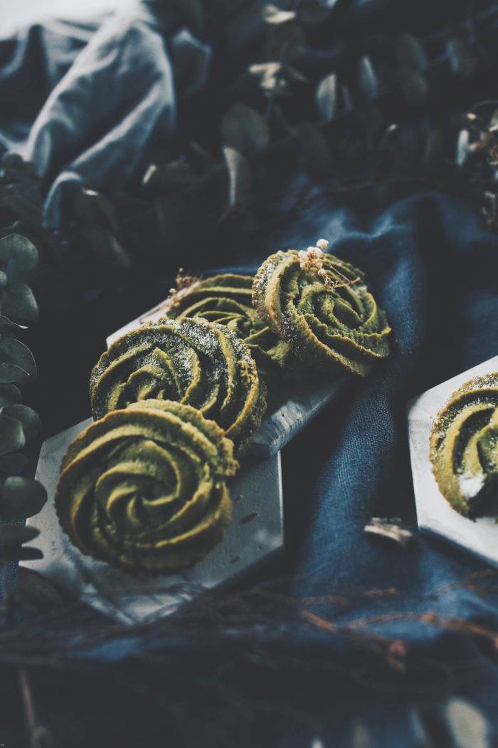 matcha shortbread cookies